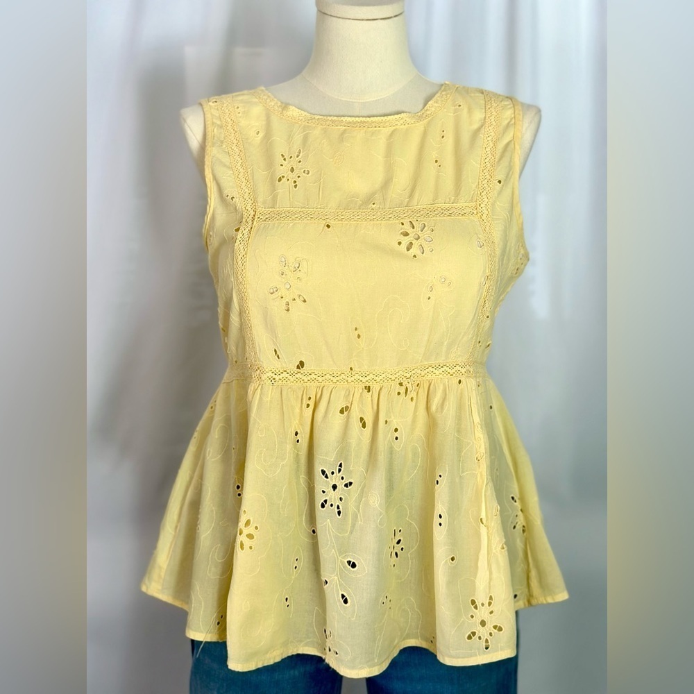 Melissa Paige Yellow Eyelet Peplum Blouse (842)